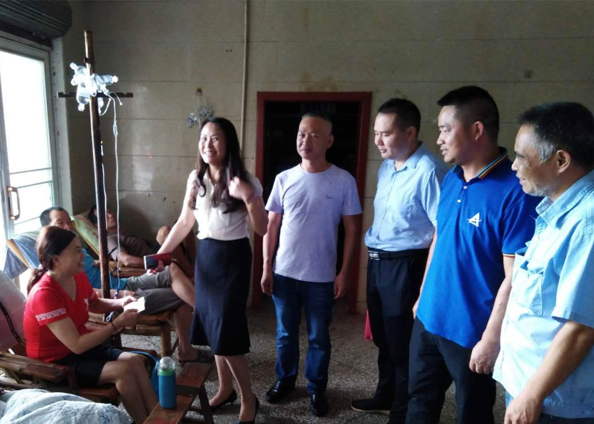 20200720673834.jpg 20200711 白新一标走访慰问本地难题党员 图_副本.jpg