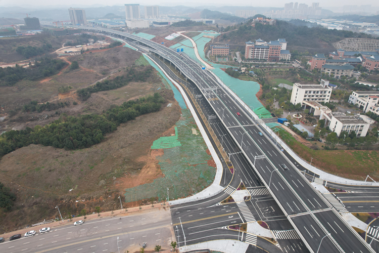 20231019401142.jpg 红旗路高架桥整体照_副本.jpg